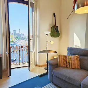 https://yr-apartments-isola.it-lombardy.com